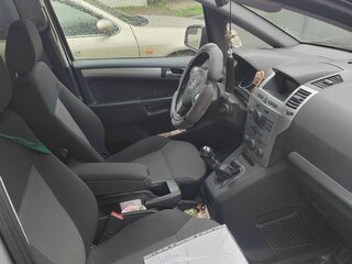 2013 Opel Zafira B Рестайлинг, серебристый, 800000 рублей, вид 5