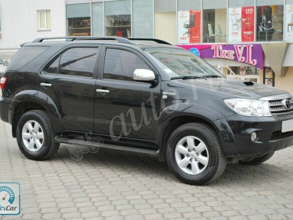 2007 Toyota Fortuner I, чёрный