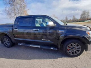 2010 Toyota Tundra Double Cab II, чёрный, 2180000 рублей, вид 2