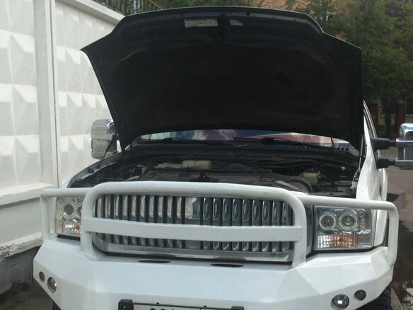 2000 Ford Excursion, белый, 2900000 рублей - вид 5