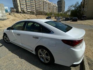 2017 Hyundai Sonata VII (LF) Рестайлинг, белый, 1599000 рублей, вид 2