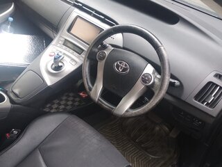 2014 Toyota Prius III Рестайлинг (XW30), чёрный, 1450000 рублей, вид 5