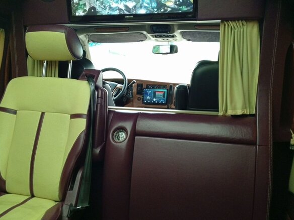 2010 GMC Savana I Рестайлинг, синий, 3300000 рублей - вид 10