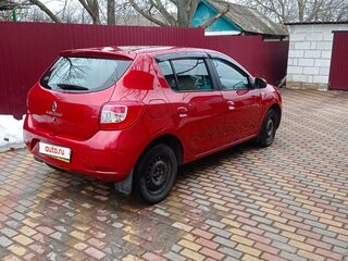 2015 Renault Sandero II, красный, 850000 рублей, вид 3