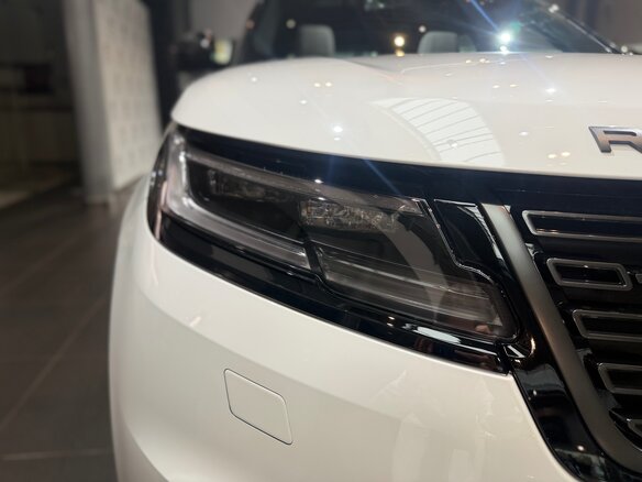 2025 Land Rover Range Rover Velar I Рестайлинг, белый, 8990000 рублей - вид 25