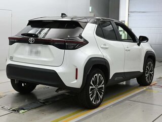 2022 Toyota Yaris Cross I, белый, 1374010 рублей, вид 3