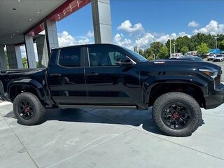 2025 Toyota Tacoma IV, чёрный, 8522998 рублей, вид 4