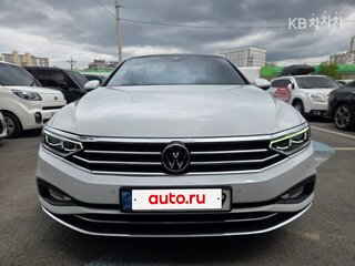 2022 Volkswagen Passat B8 Рестайлинг, белый, 1990069 рублей, вид 2