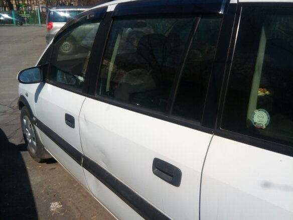 2000 Opel Zafira A, белый - вид 2