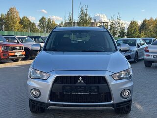 2011 Mitsubishi Outlander II Рестайлинг, серебристый, 1175000 рублей, вид 2