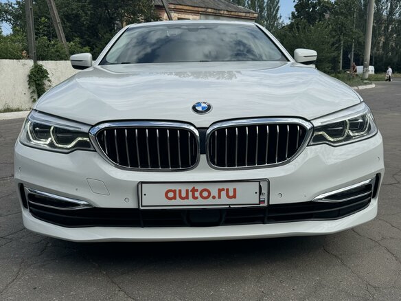 2018 BMW 5 серии 520d VII (G30/G31/G38), белый, 3000000 рублей