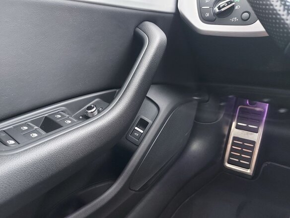 2018 Audi A4 ultra V (B9), чёрный, 2490000 рублей - вид 11