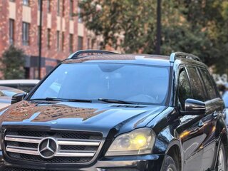 2010 Mercedes-Benz GL-Класс 350 I (X164) Рестайлинг, чёрный, 1555555 рублей, вид 3