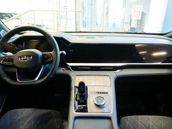 2026 Geely Monjaro I, чёрный, 4954990 рублей - вид 8