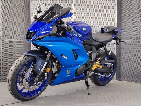2022 Yamaha YZF-R7, синий, 799000 рублей, вид 4