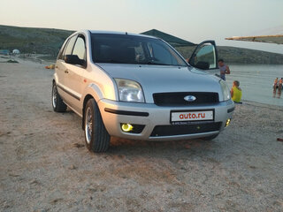 2003 Ford Fusion I, серебристый, 550000 рублей, вид 4