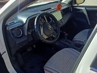 2015 Toyota RAV4 IV (XA40), белый, 2500000 рублей, вид 5
