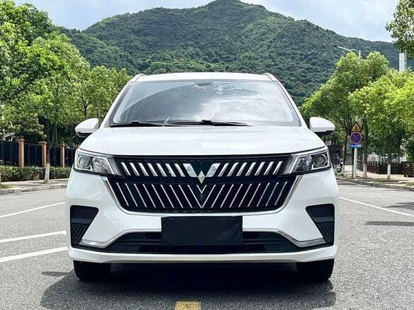 2023 Wuling Jiachen, белый, 1240000 рублей - вид 1