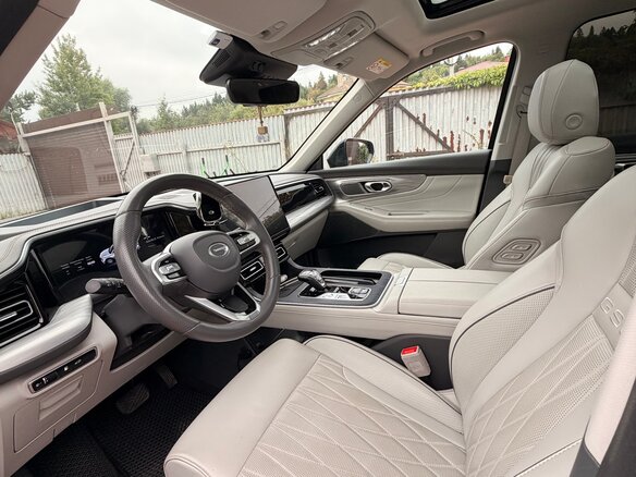 2024 GAC GS8 Traveller II, чёрный - вид 12