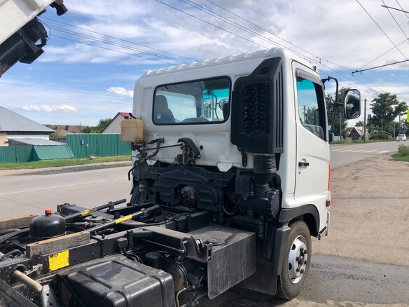 2004 Hino Series 500 (Ranger), белый, 4200000 рублей - вид 27