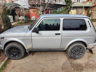 2018 Lada (ВАЗ) 2121 (4x4) Urban I Рестайлинг, серебристый, 550000 рублей, вид 2