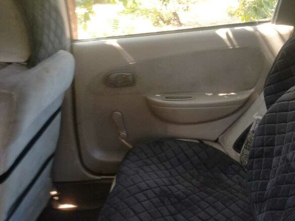 2001 Kia Spectra I Рестайлинг 1, пурпурный, 300000 рублей - вид 17