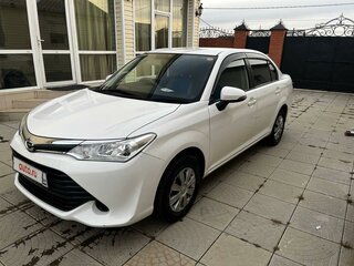 2015 Toyota Corolla Axio XI (E160, E170, E180) Рестайлинг 1, белый, 1270000 рублей, вид 3