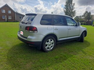 2007 Volkswagen Touareg I Рестайлинг, серый, 1880000 рублей, вид 5
