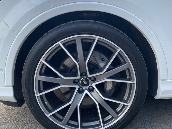 2020 Audi Q7 45 TDI II (4M) Рестайлинг, белый - вид 15