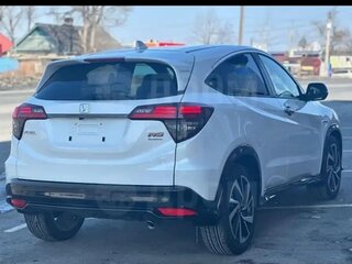 2019 Honda Vezel I Рестайлинг, белый, 2000000 рублей, вид 3