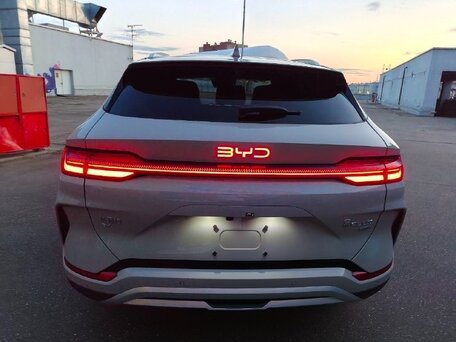 2025 BYD Song Plus EV 87.04 kWh I Рестайлинг, серый, 3350000 рублей, вид 5