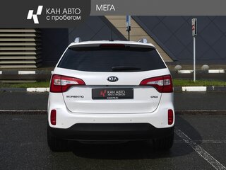 2017 Kia Sorento II Рестайлинг, белый, 2498000 рублей, вид 4