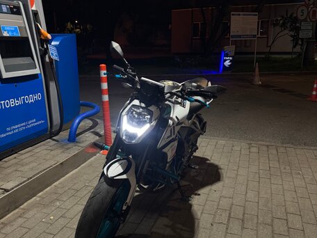 2019 CFMoto 250NK, белый, 170000 рублей, вид 4