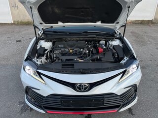 2021 Toyota Camry VIII (XV70) Рестайлинг, белый, 2885000 рублей, вид 3