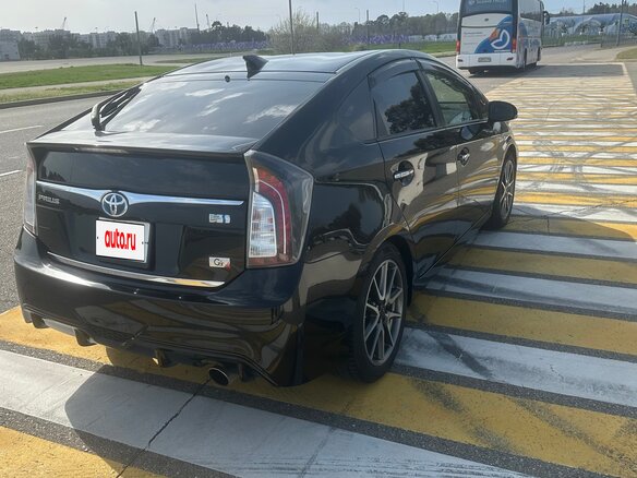 2013 Toyota Prius III Рестайлинг (XW30), чёрный, 1610000 рублей - вид 5