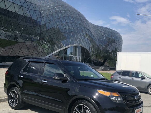 2013 Ford Explorer Sport V, чёрный, 2200000 рублей - вид 3