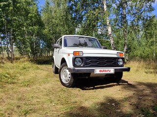2013 Lada (ВАЗ) 2121 (4x4) I Рестайлинг, белый, 450000 рублей, вид 3