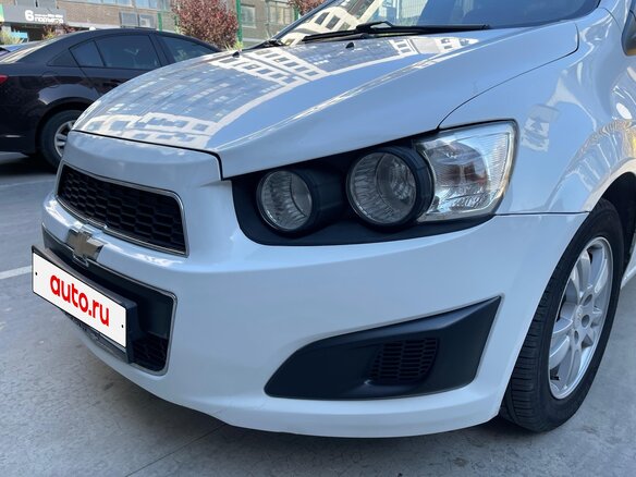 2013 Chevrolet Aveo II, белый, 700000 рублей - вид 12