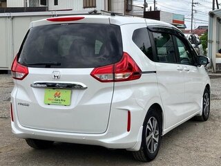 2021 Honda Freed II Рестайлинг, белый, 1190000 рублей, вид 5