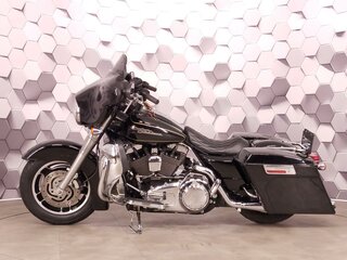 2006 Harley-Davidson Street Glide, чёрный, 869000 рублей, вид 4