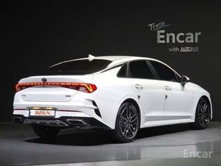 2021 Kia K5 III, белый, 1900000 рублей, вид 3