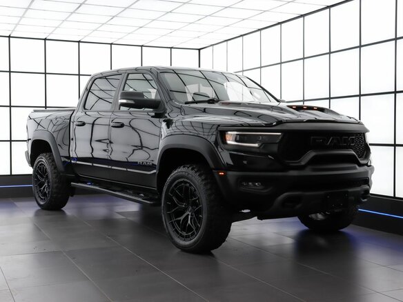 2021 Ram 1500 Crew Cab TRX V, чёрный - вид 3