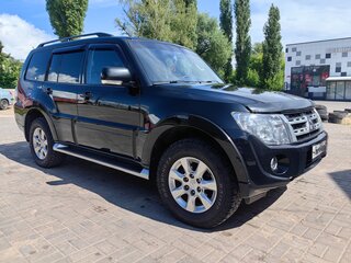 2013 Mitsubishi Pajero IV Рестайлинг 1, чёрный, 1950000 рублей, вид 1
