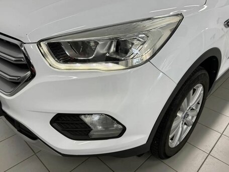 2018 Ford Kuga II Рестайлинг, белый, 1185000 рублей, вид 4