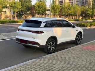 2026 BYD Song Pro 26.6 kWh I Рестайлинг 3, белый, 2961000 рублей, вид 4