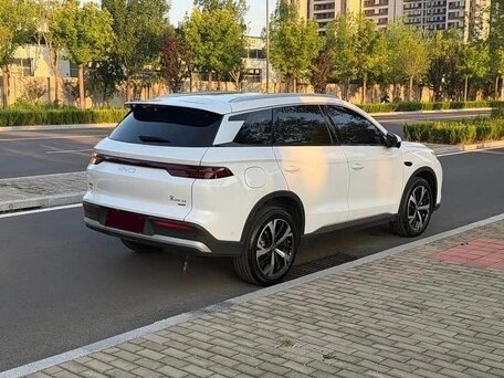 2026 BYD Song Pro 26.6 kWh I Рестайлинг 3, белый, 2961000 рублей, вид 4