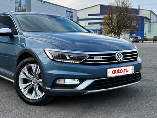 2018 Volkswagen Passat Alltrack DSG7 B8, голубой, 2390000 рублей, вид 3