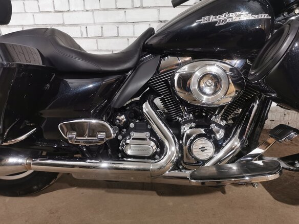 2013 Harley-Davidson Street Glide, чёрный, 1100000 рублей - вид 6