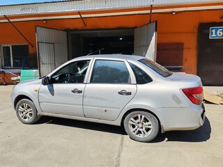 2013 Lada (ВАЗ) Granta I, серебристый, 215000 рублей, вид 4