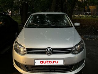 2013 Volkswagen Polo V, жёлтый, 600000 рублей, вид 2
